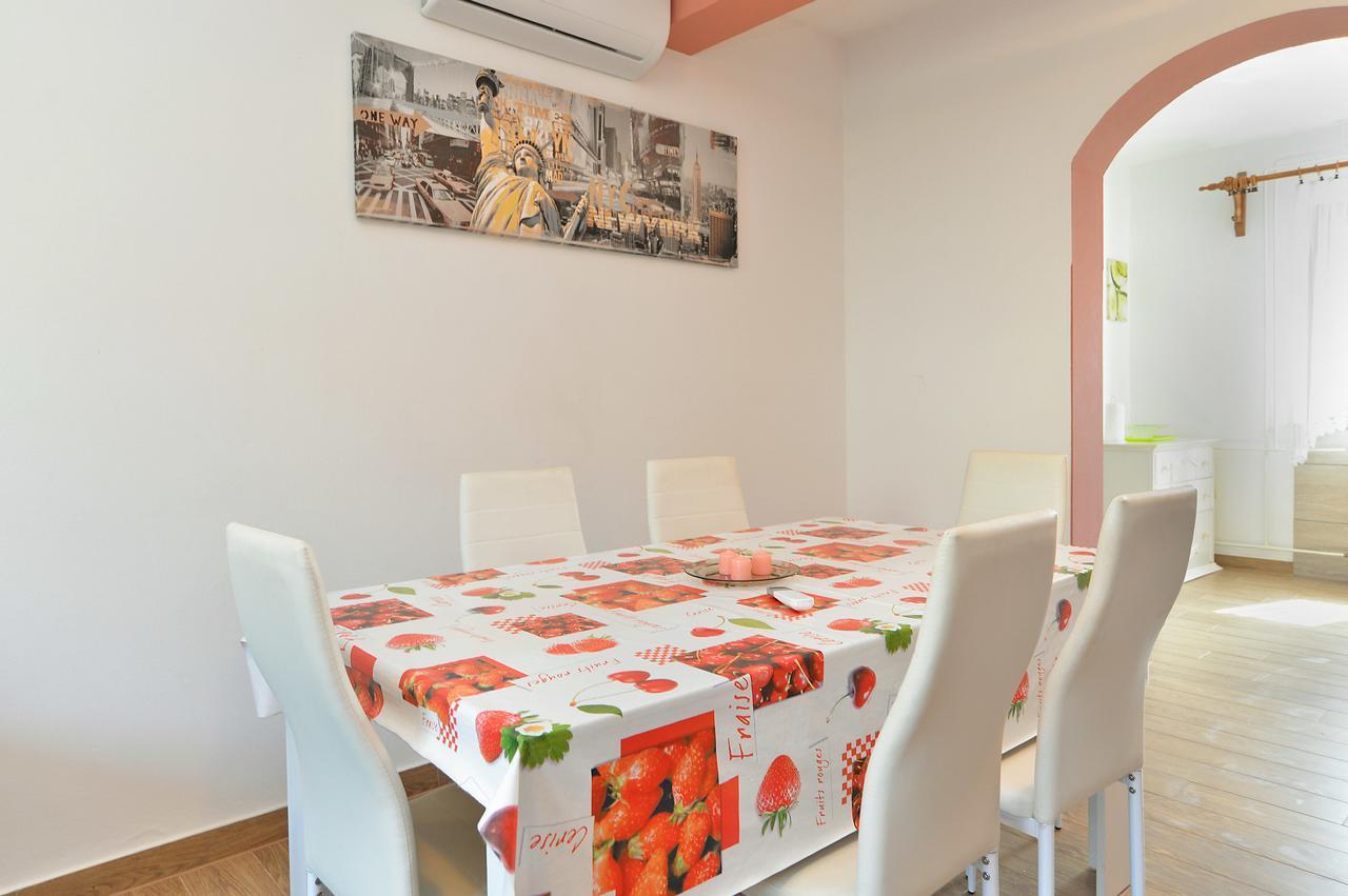 Apartments Gracijano 1724 Ližnjan Esterno foto