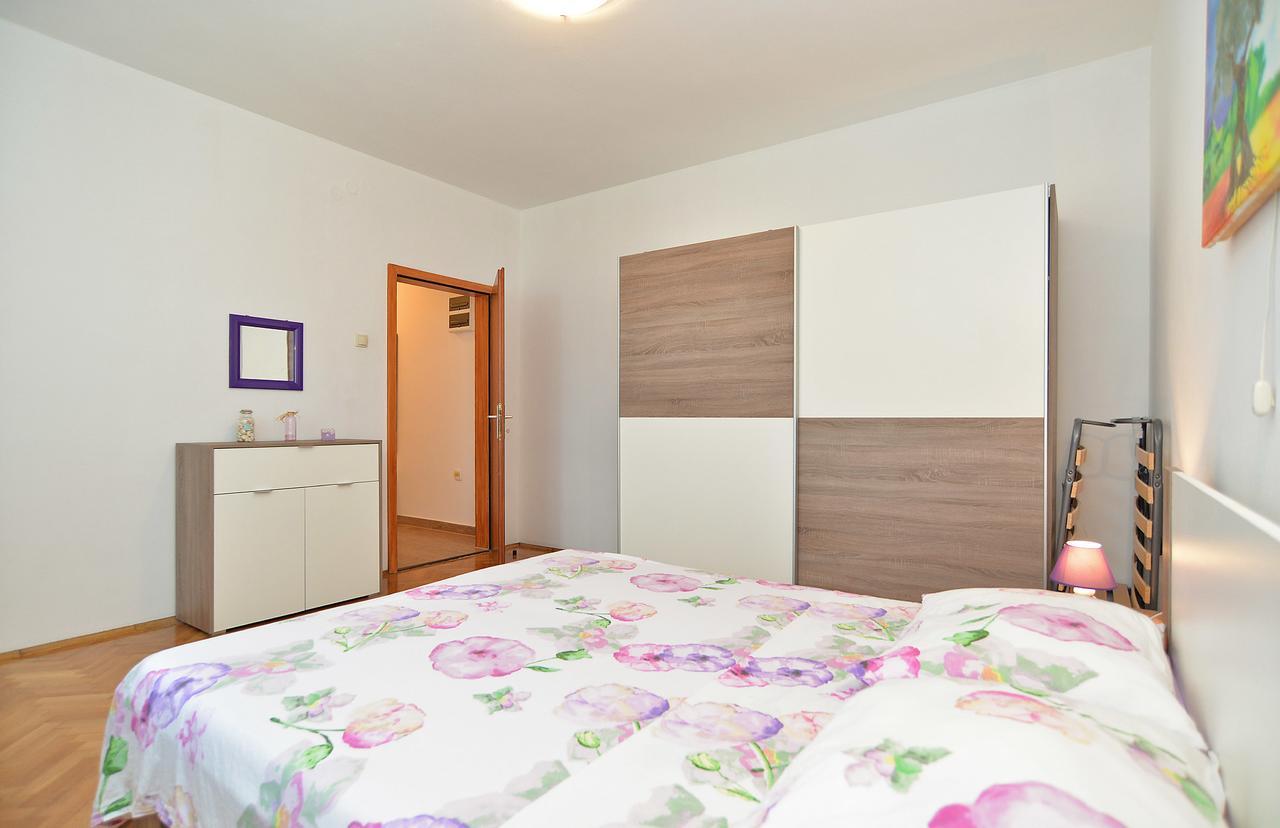 Apartments Gracijano 1724 Ližnjan Esterno foto