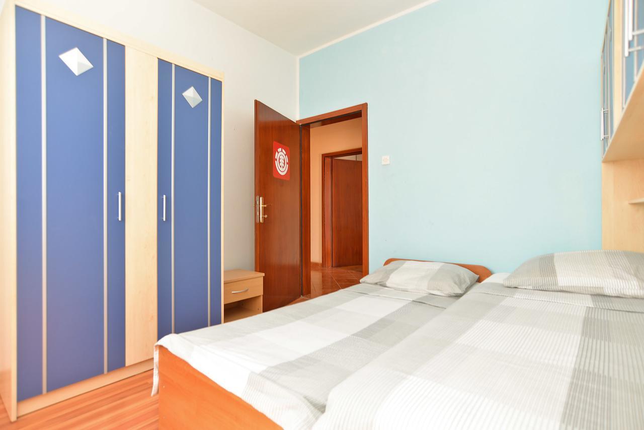 Apartments Gracijano 1724 Ližnjan Esterno foto
