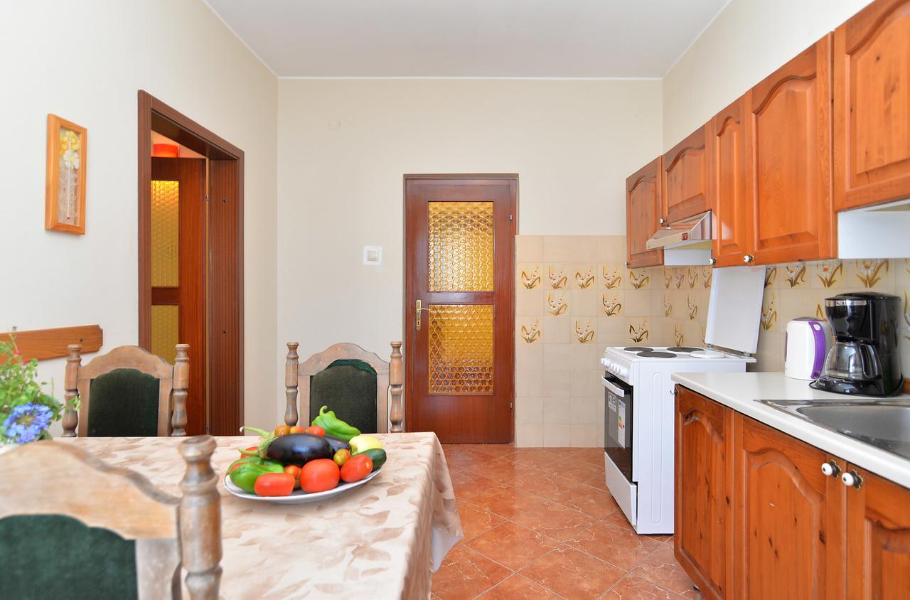 Apartments Gracijano 1724 Ližnjan Esterno foto