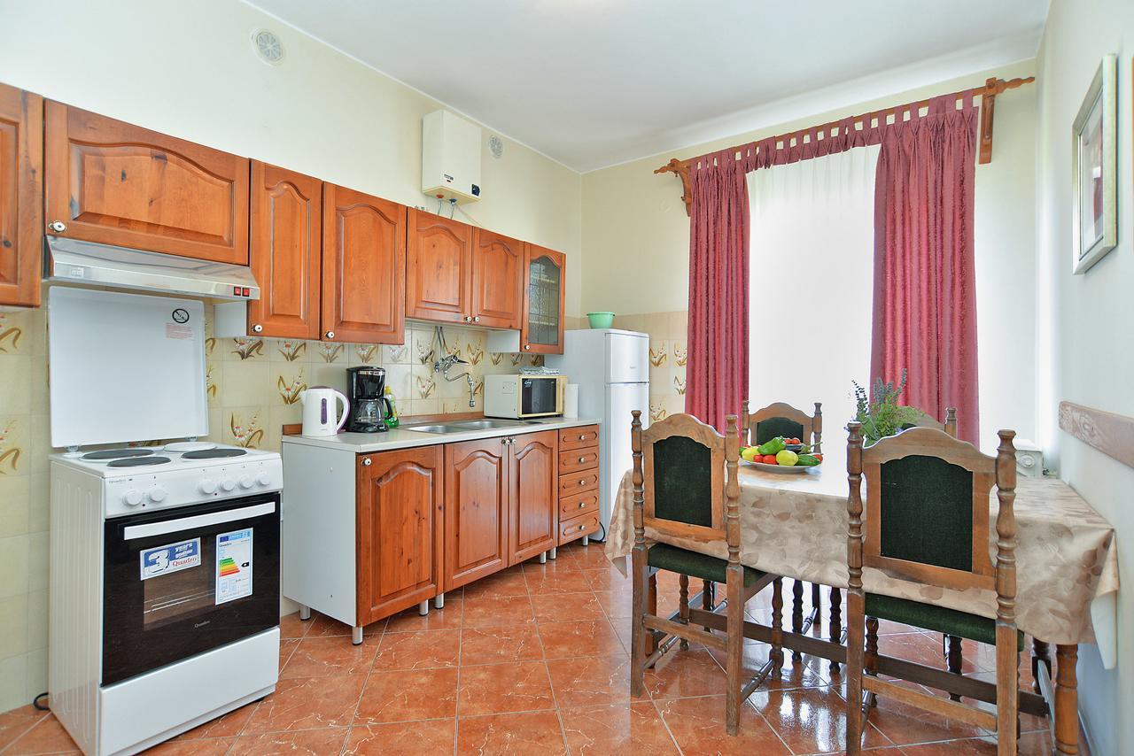Apartments Gracijano 1724 Ližnjan Esterno foto